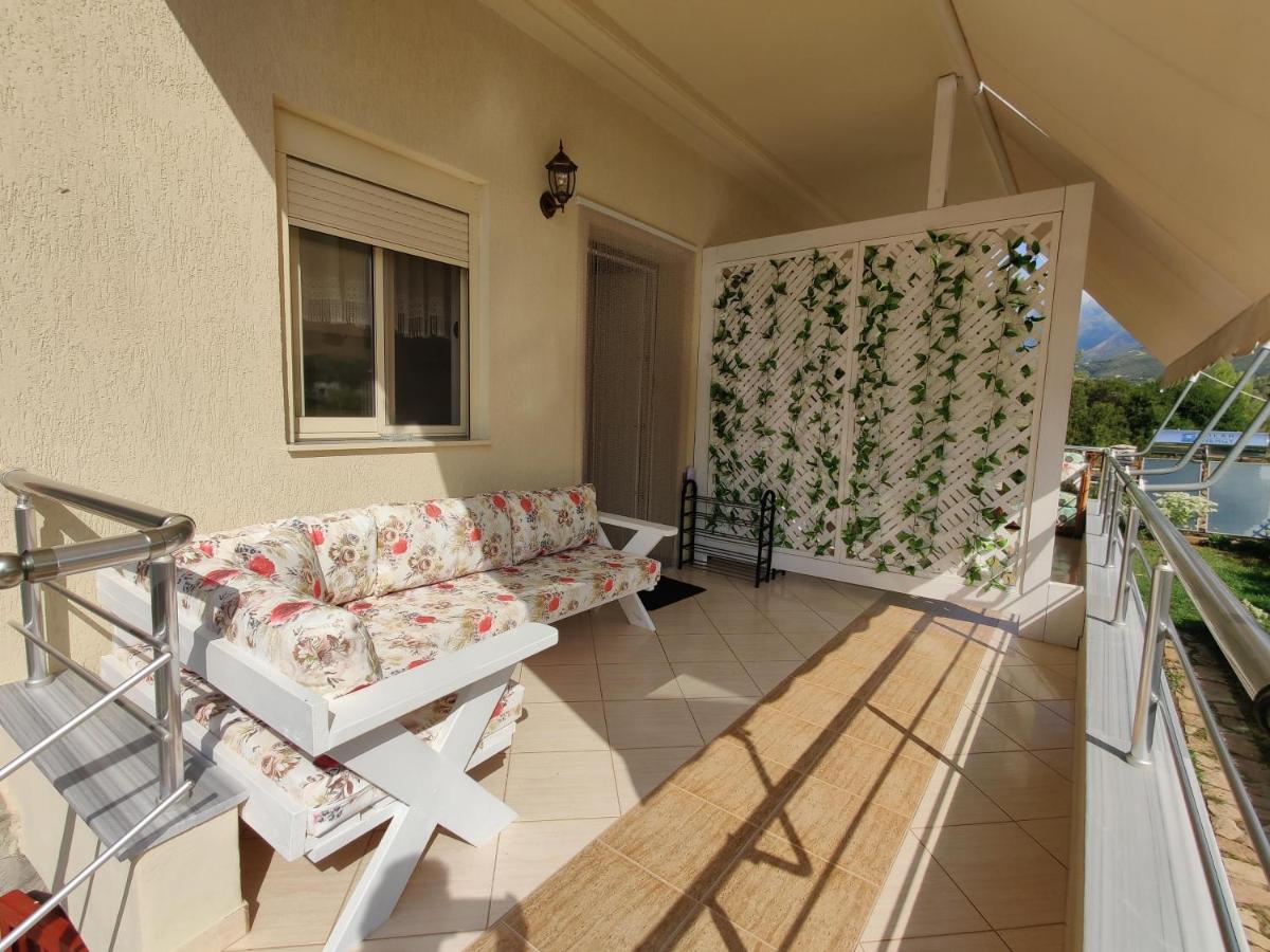 Villa Vasil Mertiri Himara Kültér fotó