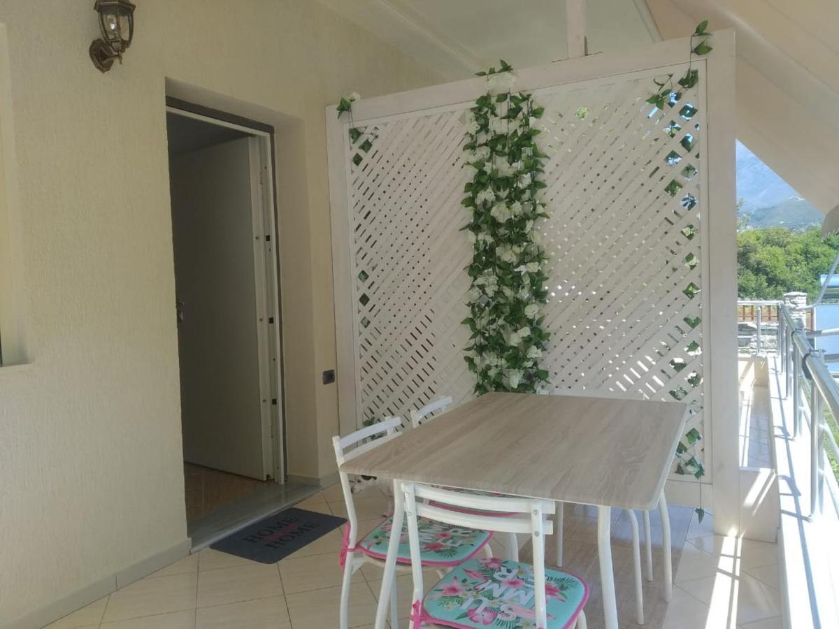 Villa Vasil Mertiri Himara Kültér fotó